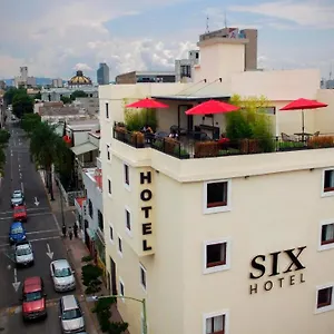 Hotel Six Expiatorio